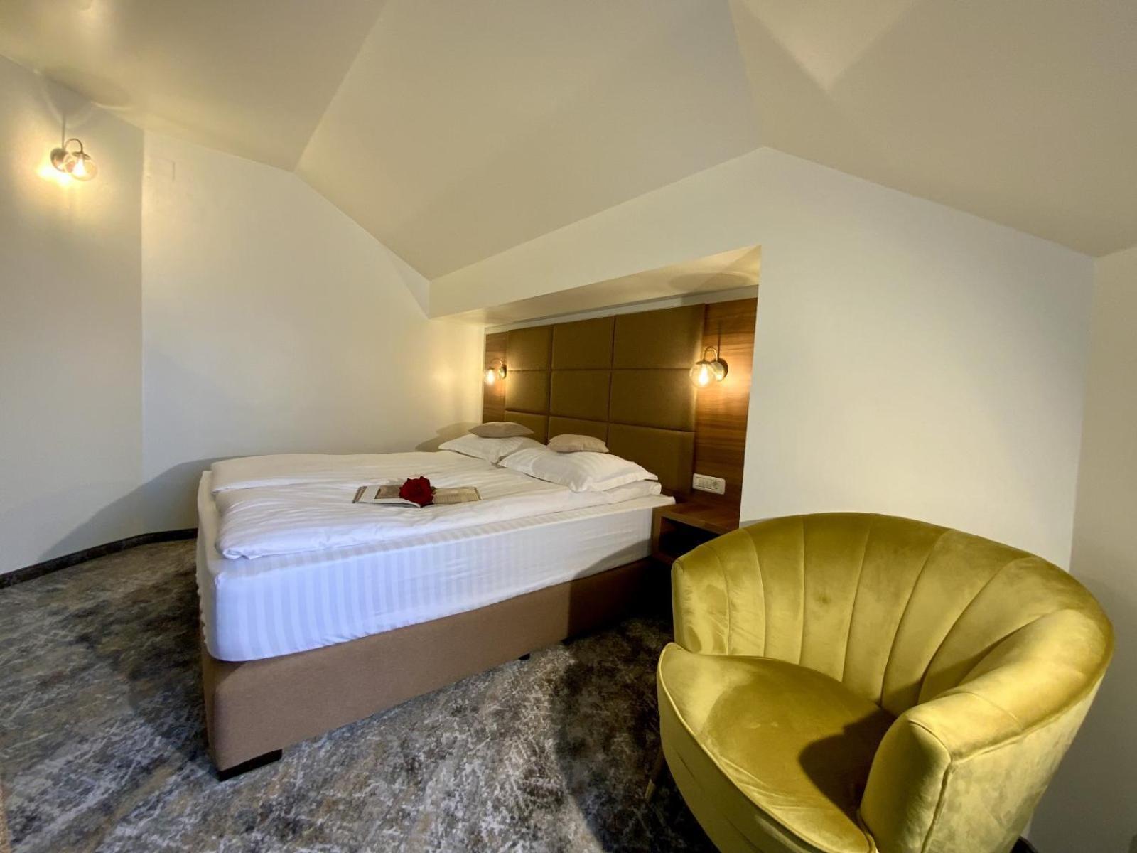 Motel Alaska Deva Dış mekan fotoğraf