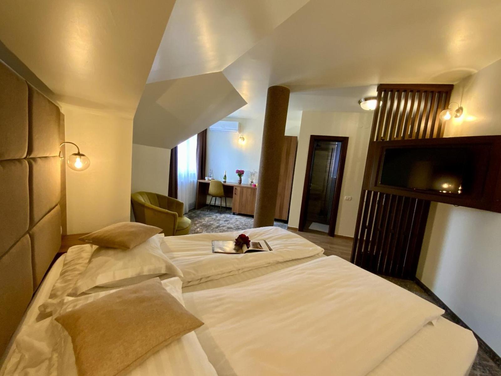 Motel Alaska Deva Dış mekan fotoğraf